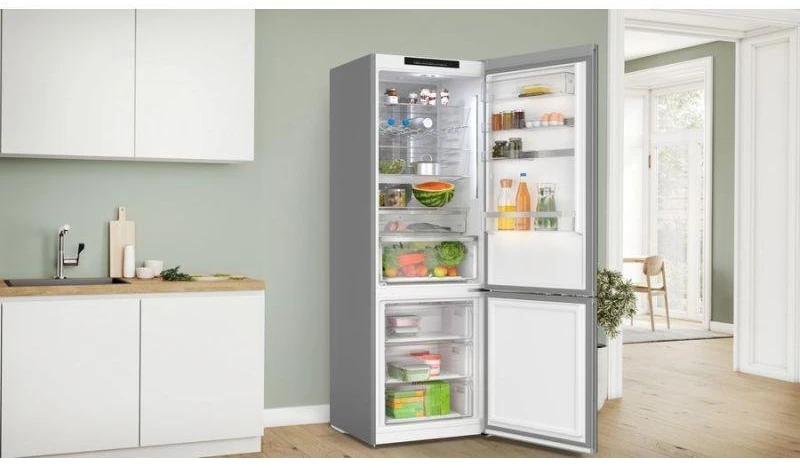 Bosch Serie 6 KGN49LBCF fridge-šaldiklis Freestanding 440 L C Juodas