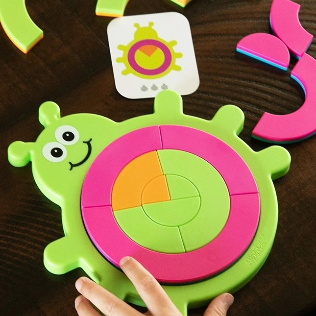 Fat Brain Toys Bugzzle ankstyvasis galvosūkis