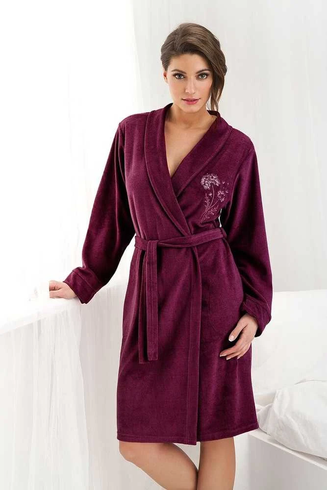 Chalatas-bordo spalvos