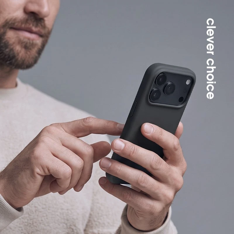 Crong Color Cover Magnetic dėklas iPhone 18 Pro / 17 Pro, juodas