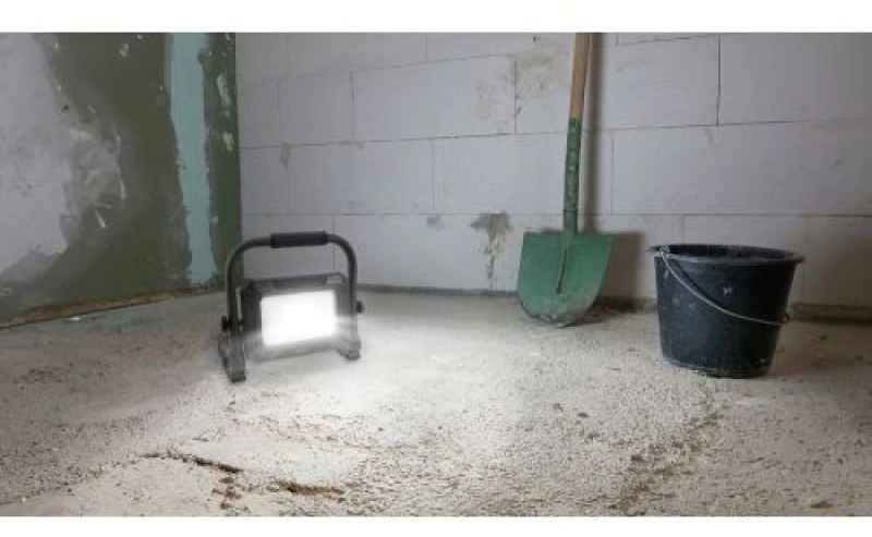 Ansmann FL30W Juoda LED 30 W