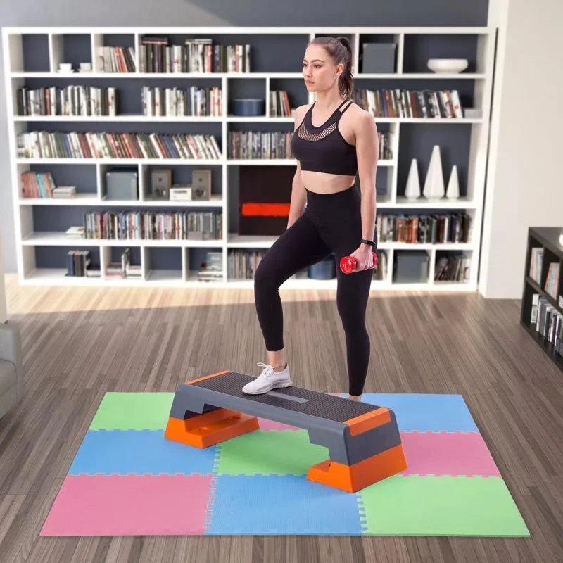 Sudedamas kilimėlis treniruotėms One Fitness MP10 žalias-mėlynas-raudonas, 60x60x1.0cm (9 dalių)