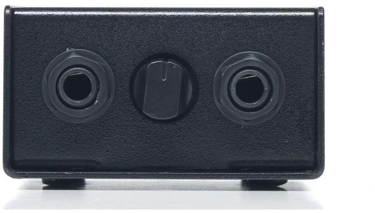 Behringer Carruzzo dbx DBXDJDI paskirstymo dėžutė „Passive direct box“ signalo konverteris Juoda