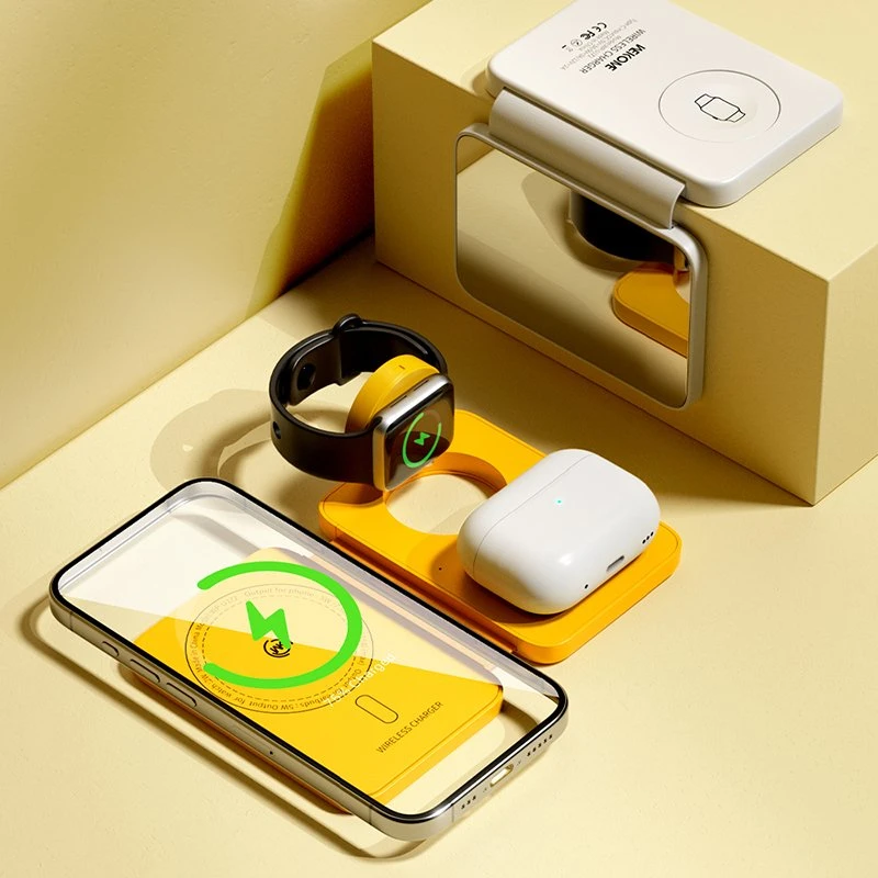 WEKOME WP-U172 - 3-in-1 belaidis įkroviklis su MagSafe for Apple iPhone, Apple Watch, and AirPods + Mirror Geltona