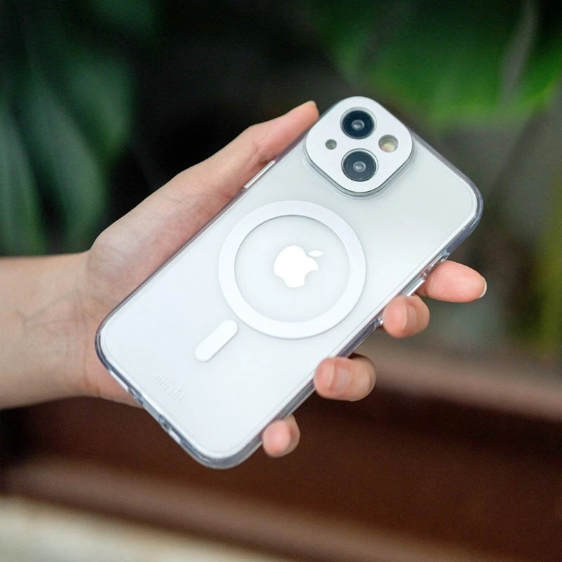 Moshi iGlaze MagSafe - dėklas skirtas Apple iPhone 15 Luna Sidabrinis