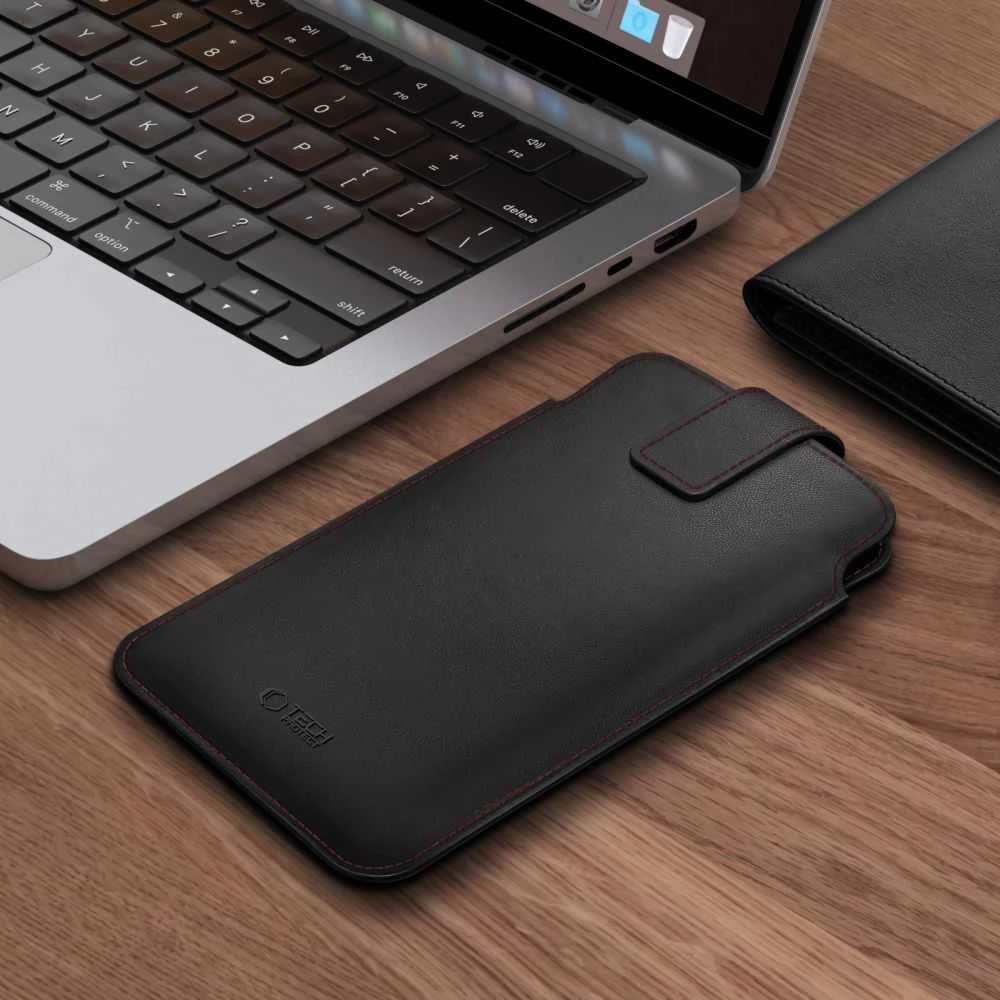 „Tech-Protect SM65“ dėklas 6,0–6,9 colių įstrižainės ekranams – juodas ir raudonas