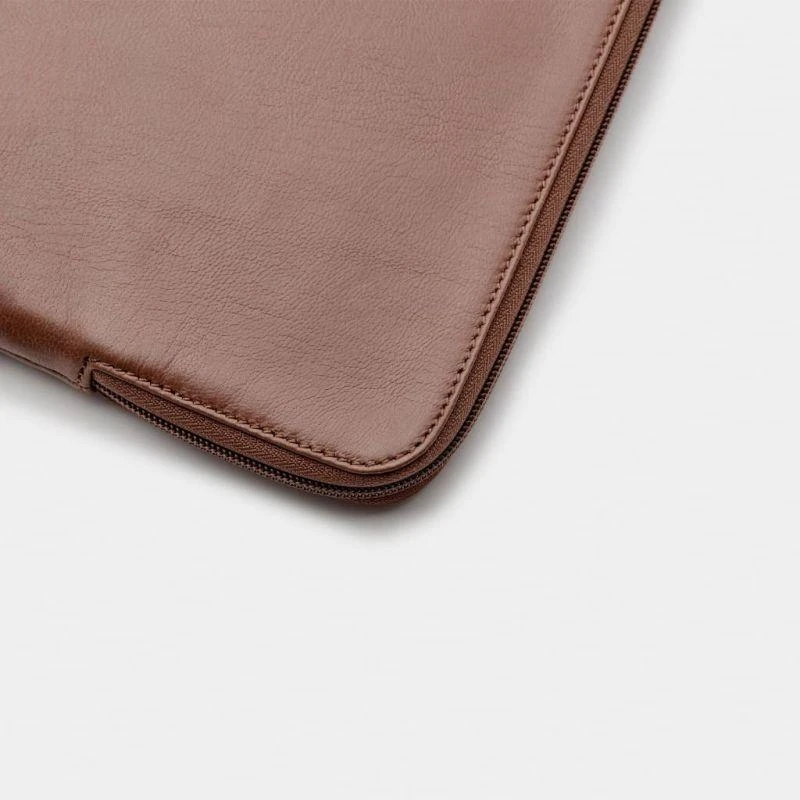 Trunk MacBook 14" ruda