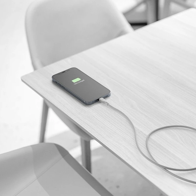„Cellular Line Cellularline Soft Cable“ – USB-C į „Lightning“ laidas, sertifikuotas MFi, 1,2 m, pilkas