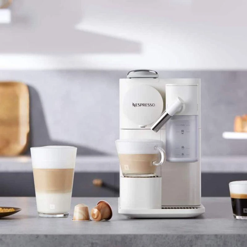 Automatinis kavos aparatas su pieno plakikliu Delonghi EN510.W Nespresso, Baltos spalvos