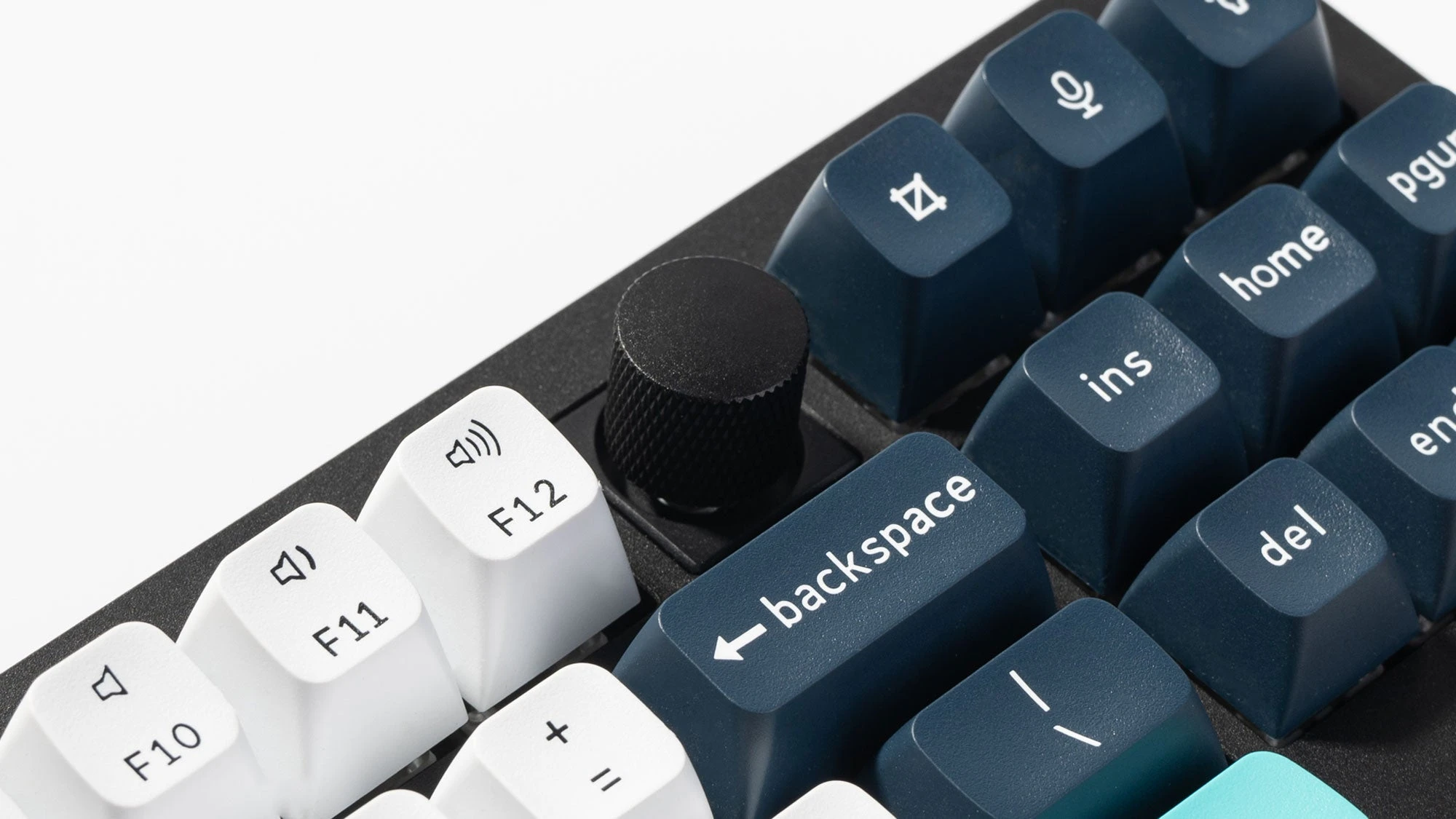 Klaviatūra Keychron Q3 Max (Carbon Juodas) aprašymas - Prekės nuotrauka