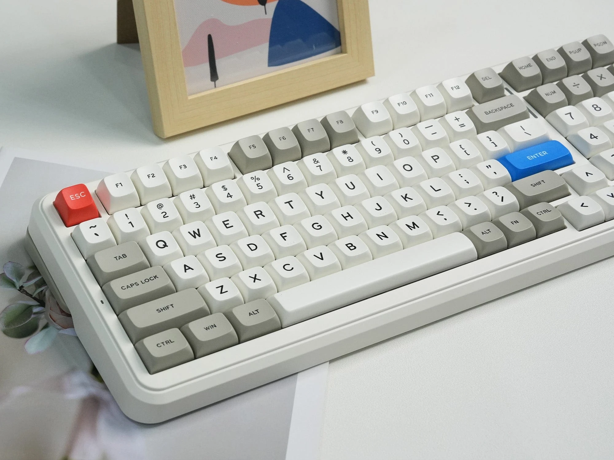 Klaviatūra MCHOSE K99 V2 (Glacier Gradient) aprašymas - Prekės nuotrauka