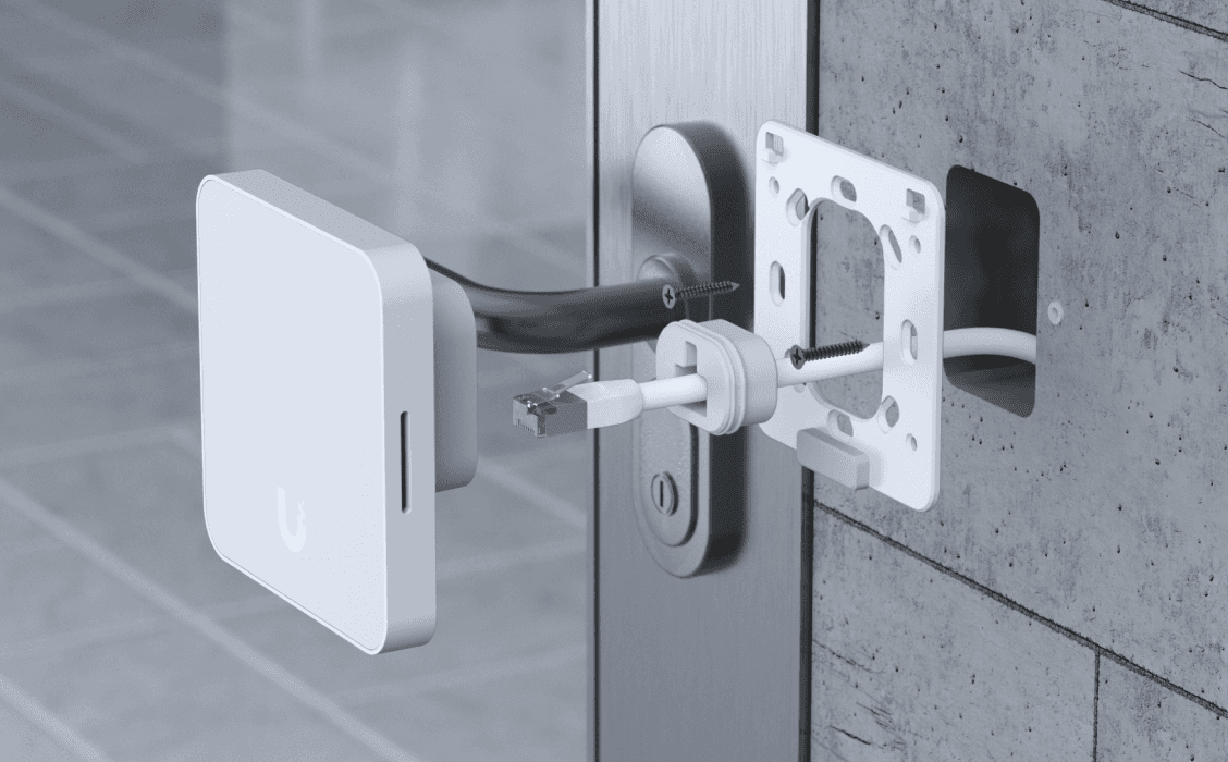 UBIQUITI READER FLEX Baltas. TREČIOS KARTOS NFC KORTELIŲ SKAITYTUVAS SU KLAVIATŪRA IR „APPLE TOUCH PASS“ PALAIKYMU. aprašymas - Prekės nuotrauka
