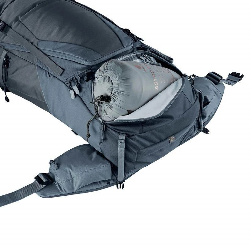 Turistinė kuprinė Deuter Futura Air Trek 45 +10 SL - Juoda