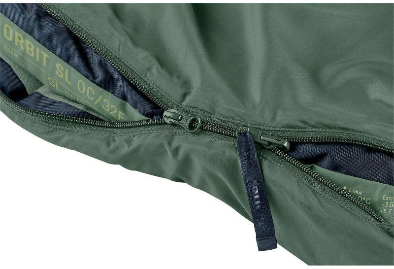 „Deuter Orbit SL 0°C/32°F“ suaugusiųjų mumijos formos miegmaišis, audinys – polietileno sulfonatas (PES), „Ripstop“ žalias