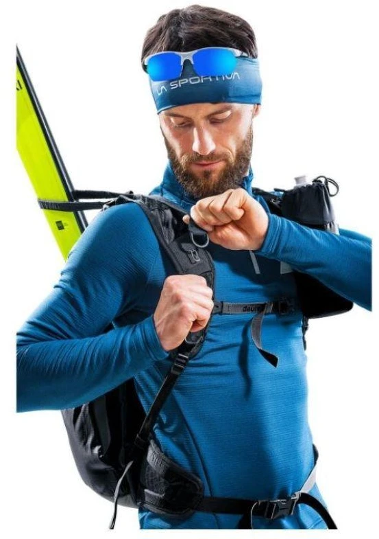 Deuter Updays 26 skydiving backpack juodas