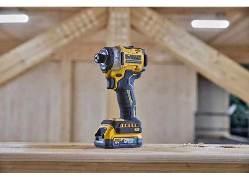 Smūginis suktuvas DeWalt DCF860E2T-QW; 18 V; 2x1,7 Ah akum.