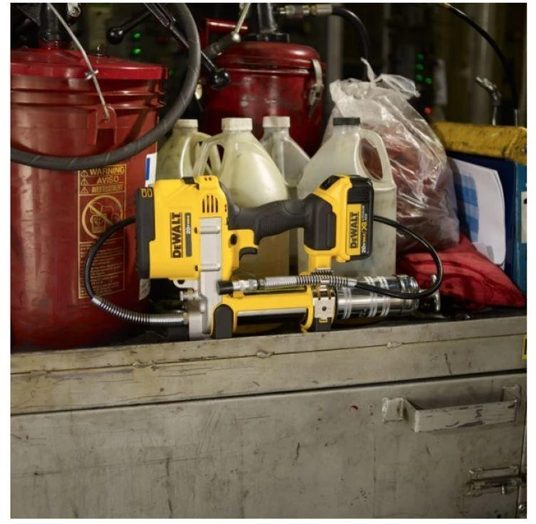 Akumuliatorinis tepalo švirkštas DeWalt DCGG571M1-QW; 18 V; 1x4,0 Ah akum.