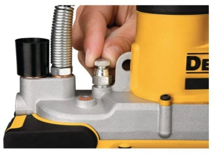 Akumuliatorinis tepalo švirkštas DeWalt DCGG571M1-QW; 18 V; 1x4,0 Ah akum.