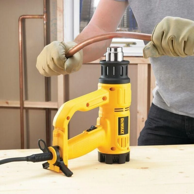 Statybinis fenas 1800W DEWALT D26411