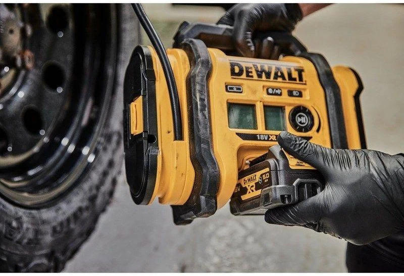 Akumuliatorinis kompresorius DeWalt DCC018N 18V (be akumuliatoriaus ir kroviklio)