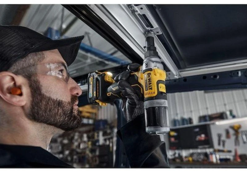 Akumuliatorinis kniediklis DeWalt DCF414NT-XJ; 18 V (be akumuliatoriaus ir pakrovėjo)