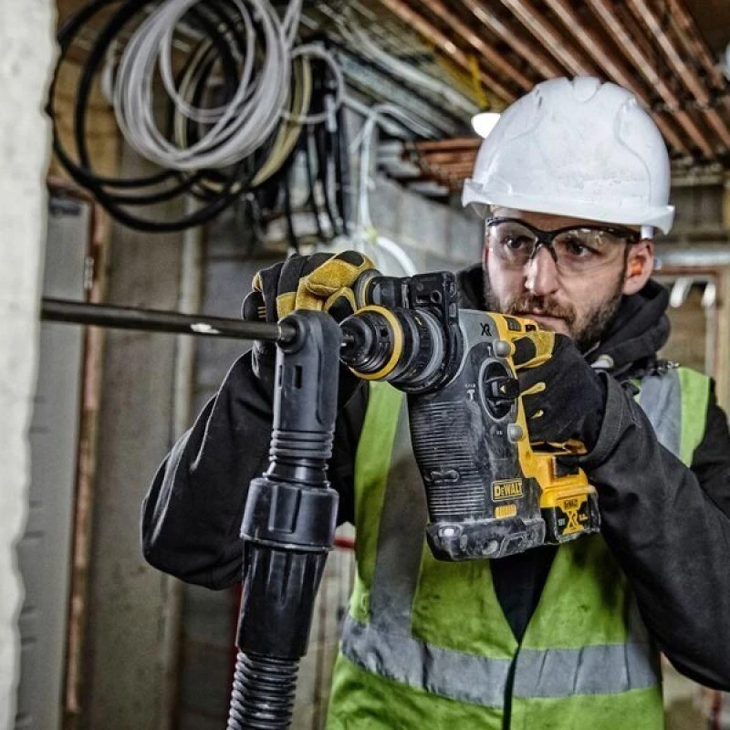 DEWALT SDS-PLUS GRĘŽIMO KJŪKAS 18V 2.1J 2 x 5.0Ah XR LI-ION BE šepetėlių + LAIKIKLIS DCH274P2T