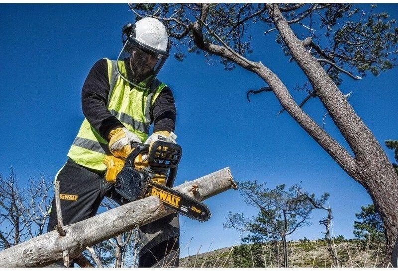 DEWALT akumuliatorinis grandininis pjūklas  DCM565N-XJ - 18V - 30 cm be akumuliatoriaus ir kroviklio