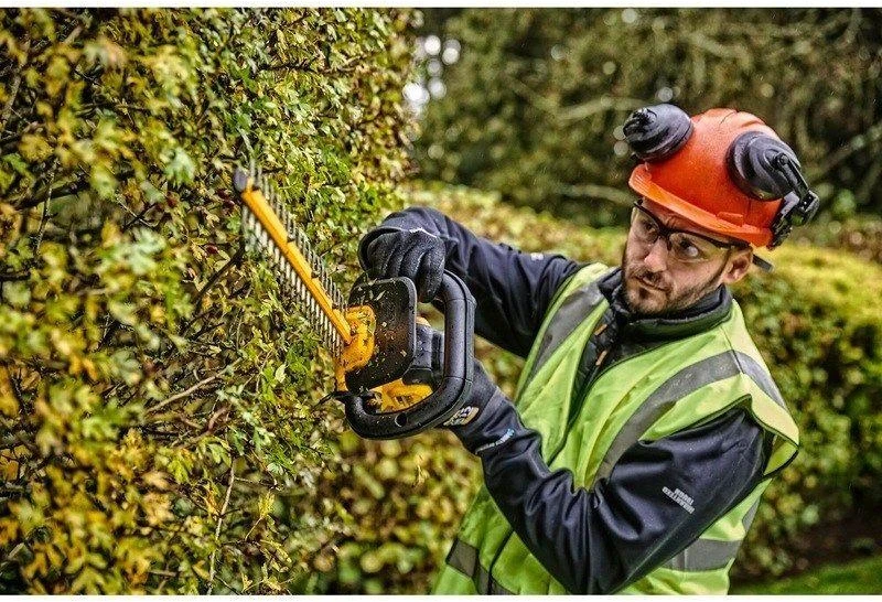 DEWALT gyvatvorių žirklės DCMHT563N 18V 55cm be akumuliatoriaus ir kroviklio