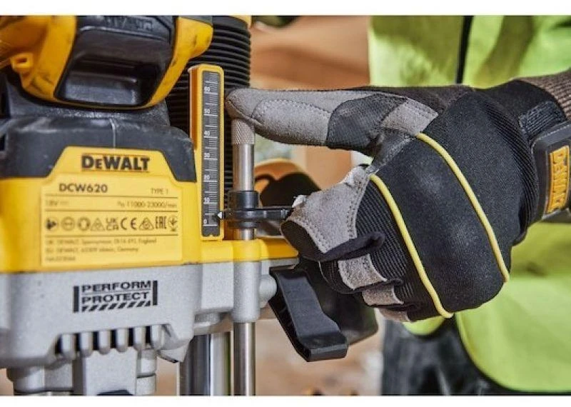 Freza DeWalt DCW620NT-XJ; 18 V (be akumuliatoriaus ir pakrovėjo)