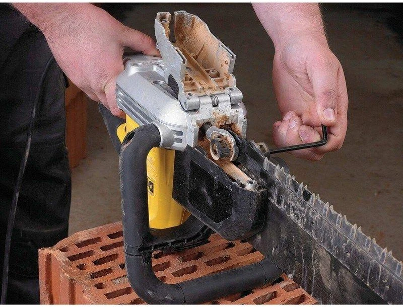 Tandeminis pjūklas DeWalt DWE398-QS