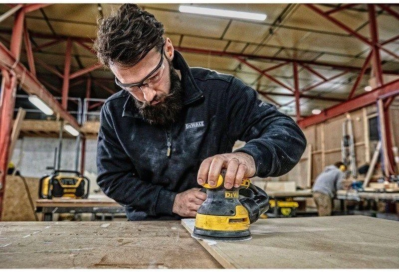 DEWALT ekscentrinis šlifuoklis DWE6423 280W