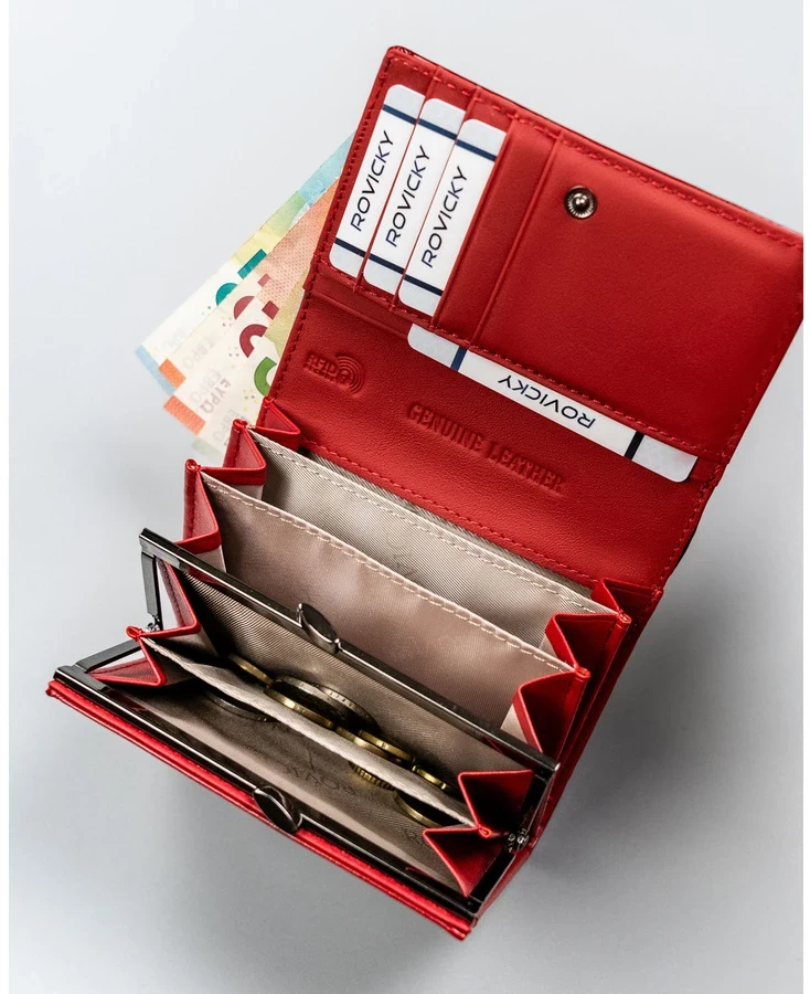 Didelis, lakuotas moteriškas piniginė iš natūralios ir ekologiškos odos raudonos spalvos, užsegama spaustuku - Rovicky
