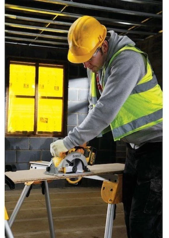 DEWALT diskinis pjūklas DCS391NT 18V 165mm TSTAK be akumuliatoriaus ir kroviklio