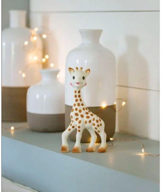 Sophie La Girafe VULLI SOPHIE LA GIRAFFE DOVANŲ RINKINYS SU KRAMTUKU-BARŠKUČIU