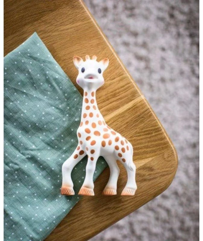 Sophie La Girafe VULLI SOPHIE LA GIRAFFE DOVANŲ RINKINYS SU KRAMTUKU-BARŠKUČIU
