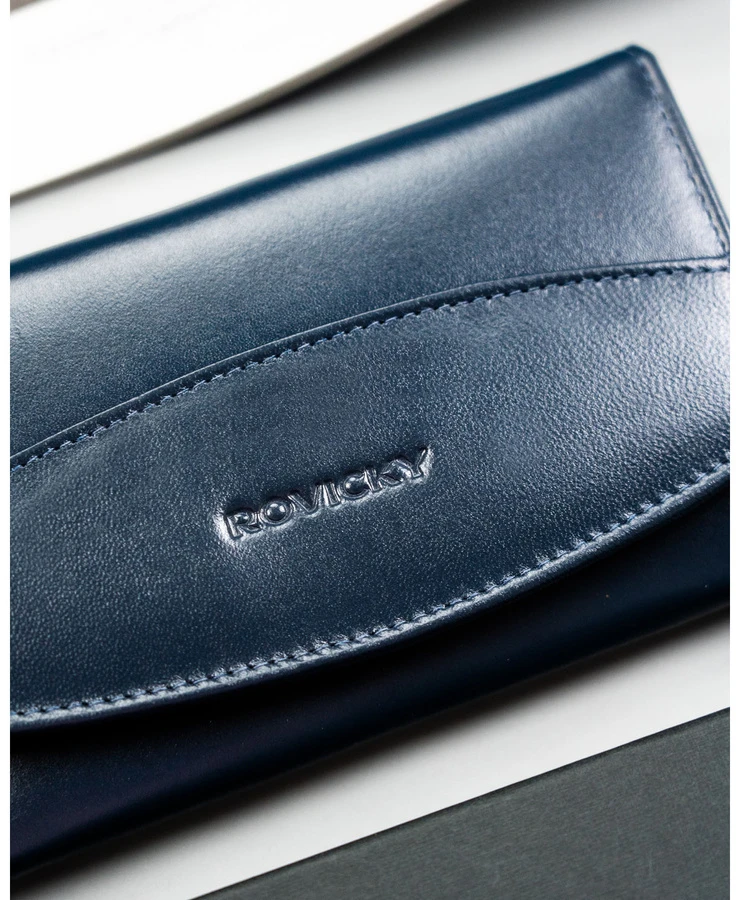 Duży portfel damski ze skóry naturalnej w granatowym kolorze - Rovicky