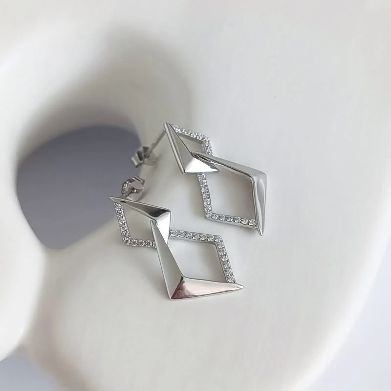Sidabriniai auskarai Rhombus
