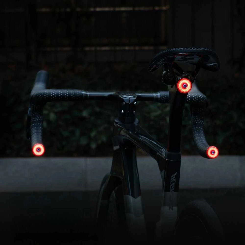 Wozinsky WIS-01 Atsparus vandeniui Smart Tail Lights 2 pcs - Juodas