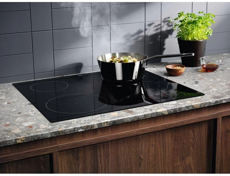 Indukcinė kaitlentė Electrolux LIB60420CK