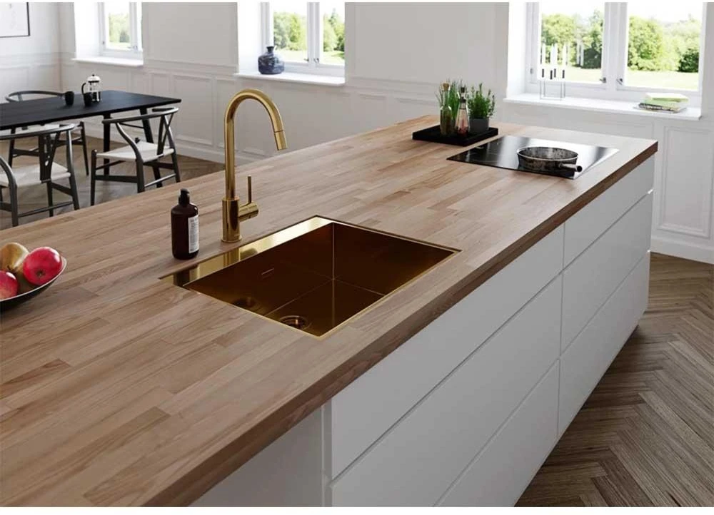 Elegantiškas ir modernus ADORA Imperia U Gold virtuvinis maišytuvas