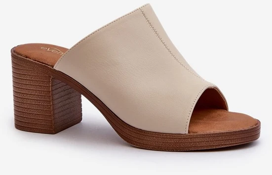 Elegantiški lengvi moteriški sandalai su kulnais Smėlio spalvos Varnila
