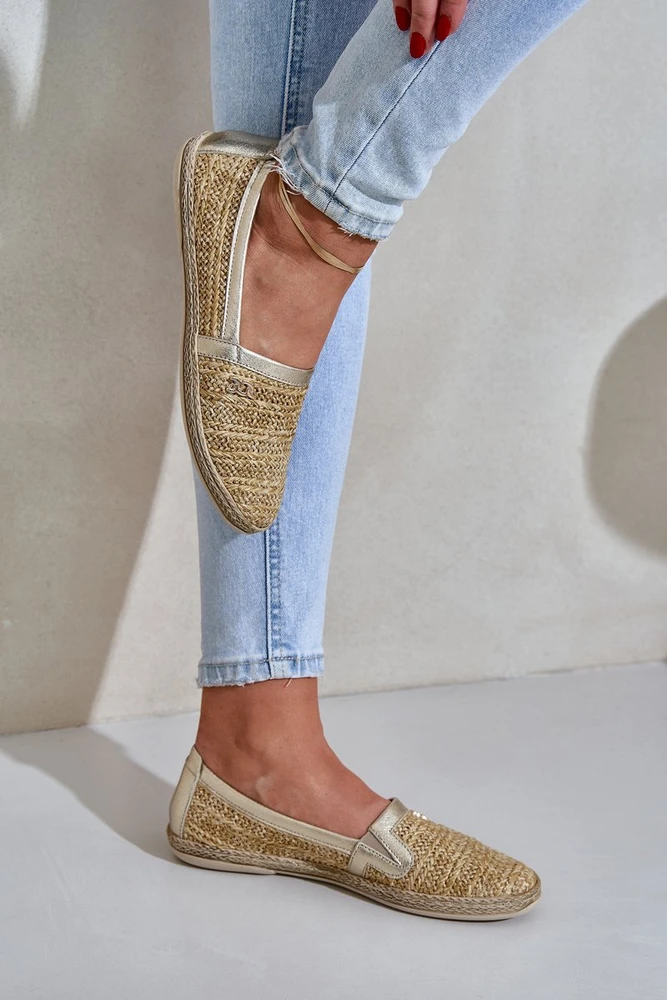Elegantiškos odinės espadrilės su pynimu smėlio-aukso spalvos