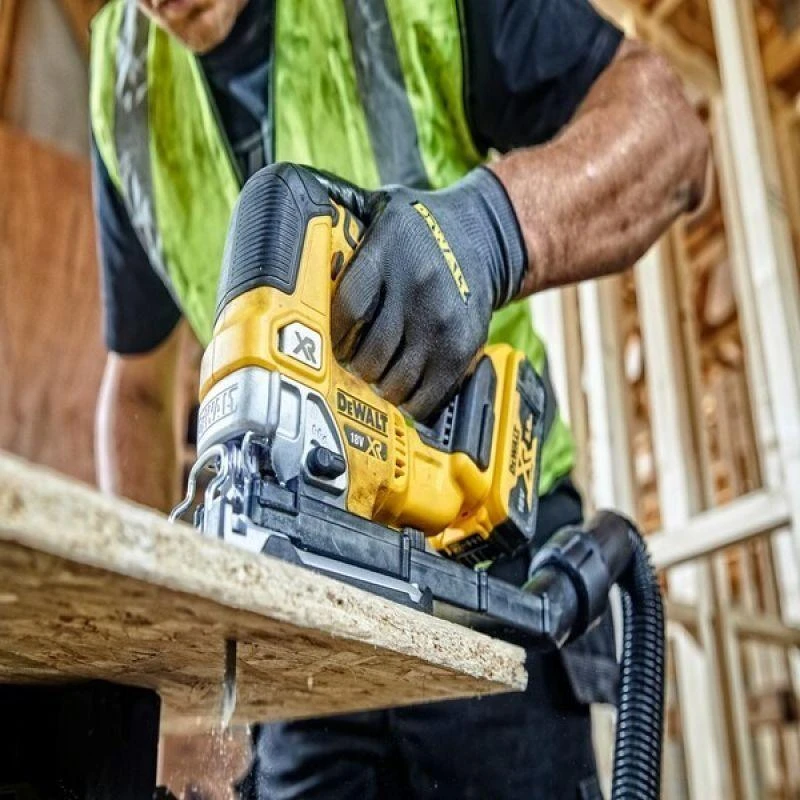 Akumuliatorinis siaurapjūklis DeWalt DCS334P2-QW; 18 V; 2x5,0 Ah akum.