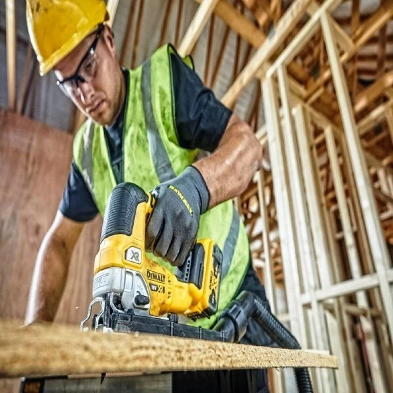 Akumuliatorinis siaurapjūklis DeWalt DCS334P2-QW; 18 V; 2x5,0 Ah akum.