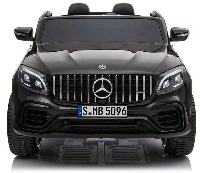 Elektromobilis Mercedes GLC 63S QLS su MP4 – pramogai ir nuotykiams lauke.