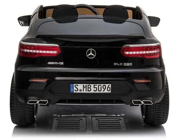 Elektromobilis Mercedes GLC 63S QLS su MP4 – pramogai ir nuotykiams lauke.