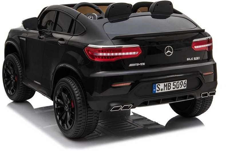 Elektromobilis Mercedes GLC 63S QLS su MP4 – pramogai ir nuotykiams lauke.