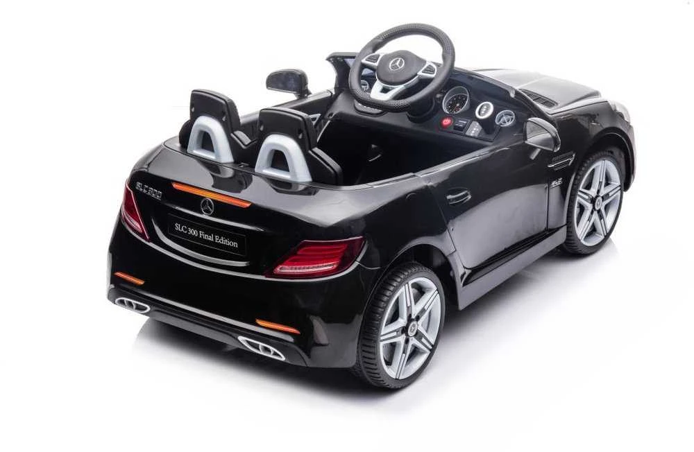 Elektromobilis Mercedes SLC 300 – mažiesiems vairuotojams smagiam pasivažinėjimui.
