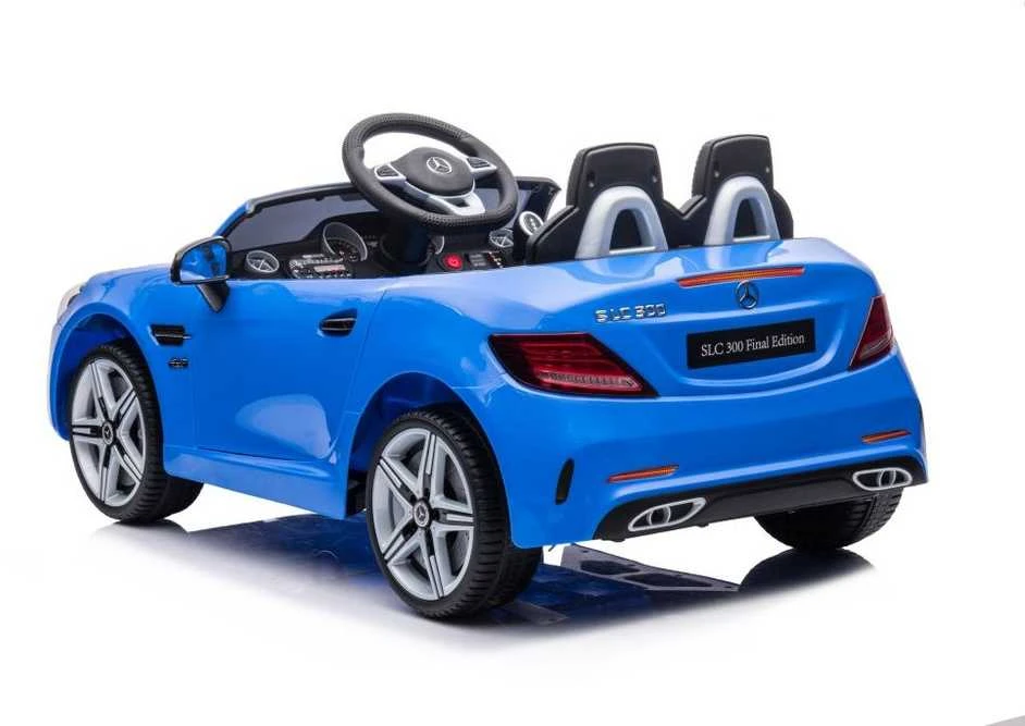 Elektromobilis Mercedes SLC 300 – smagiam ir saugiam vaikų vairavimo nuotykiui.
