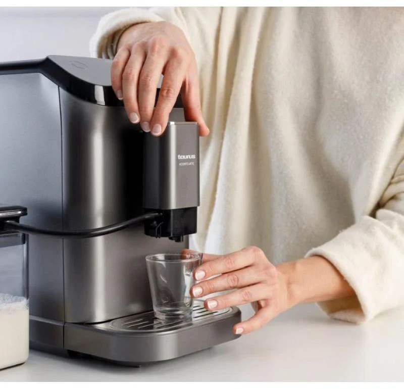 Taurus Accento Latte espreso aparatas; 20 bar Baltas Coffee